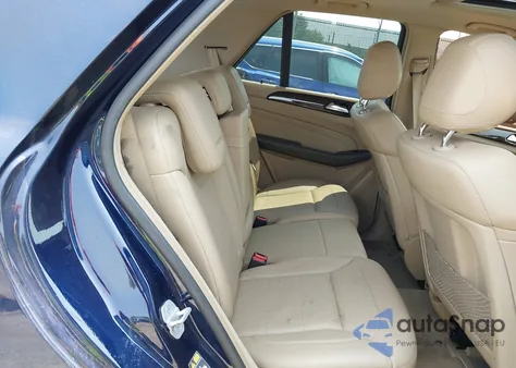 2015 Mercedes-Benz Ml 350 4Matic z USA, uszkodzony, nr VIN 4JGDA5HB0FA553859